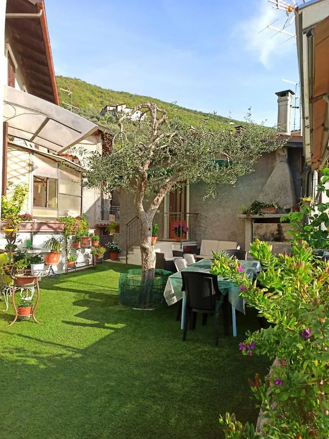 Appartamento Con Vista Lago Casa Gaspar Бренцоне-суль-Гарда 0*,  Италия