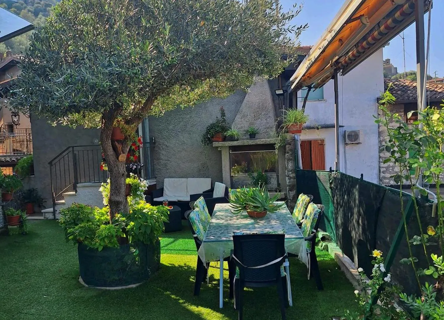 Appartamento Con Vista Lago Casa Gaspar Бренцоне-суль-Гарда Апартаменты