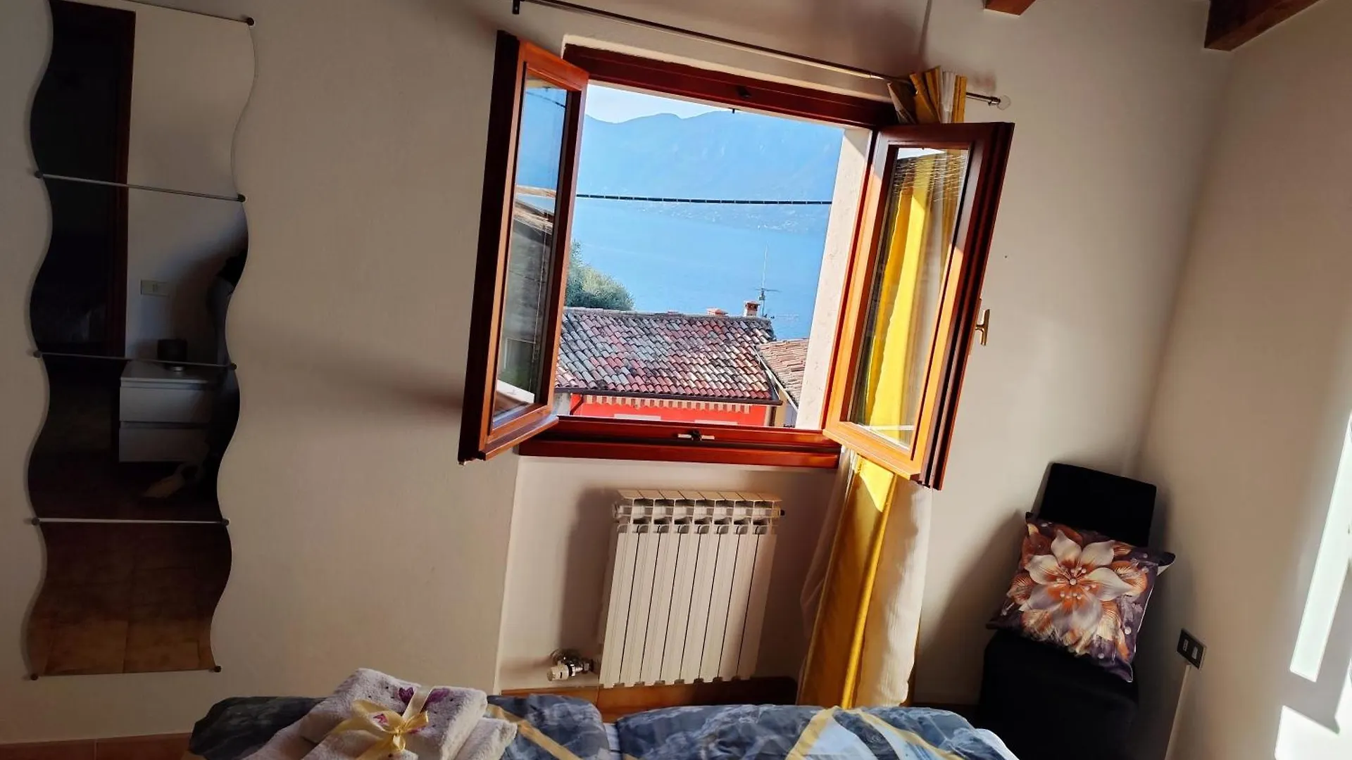 Appartamento Con Vista Lago Casa Gaspar Бренцоне-суль-Гарда 0*,  Италия